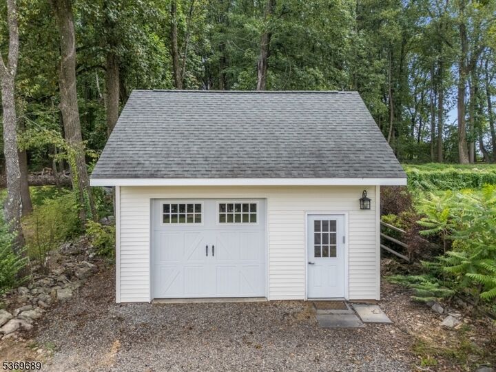 Property Photo:  7 Berkshire Way  NJ 08848 