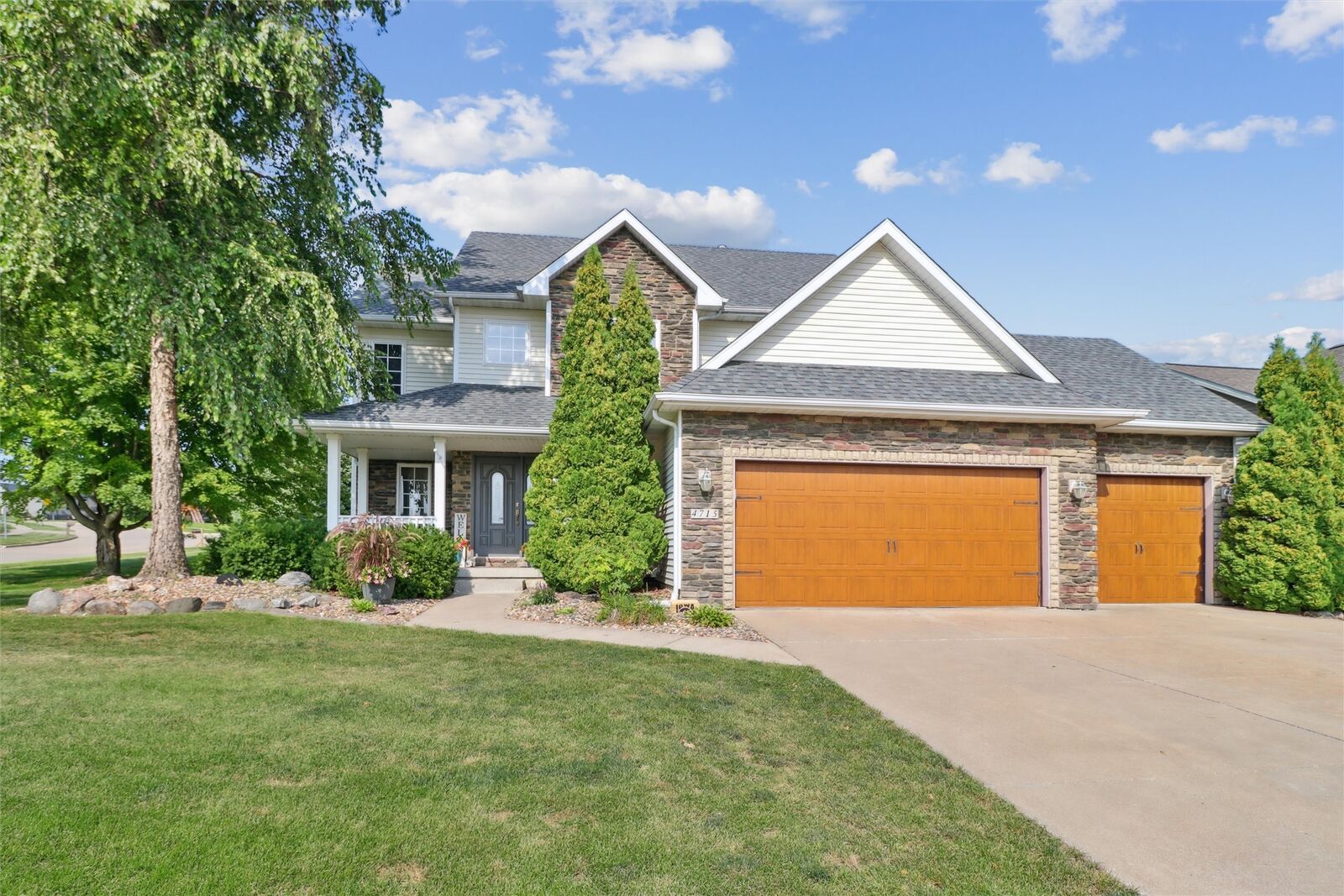 Property Photo: 4715 147th Street IA 50323