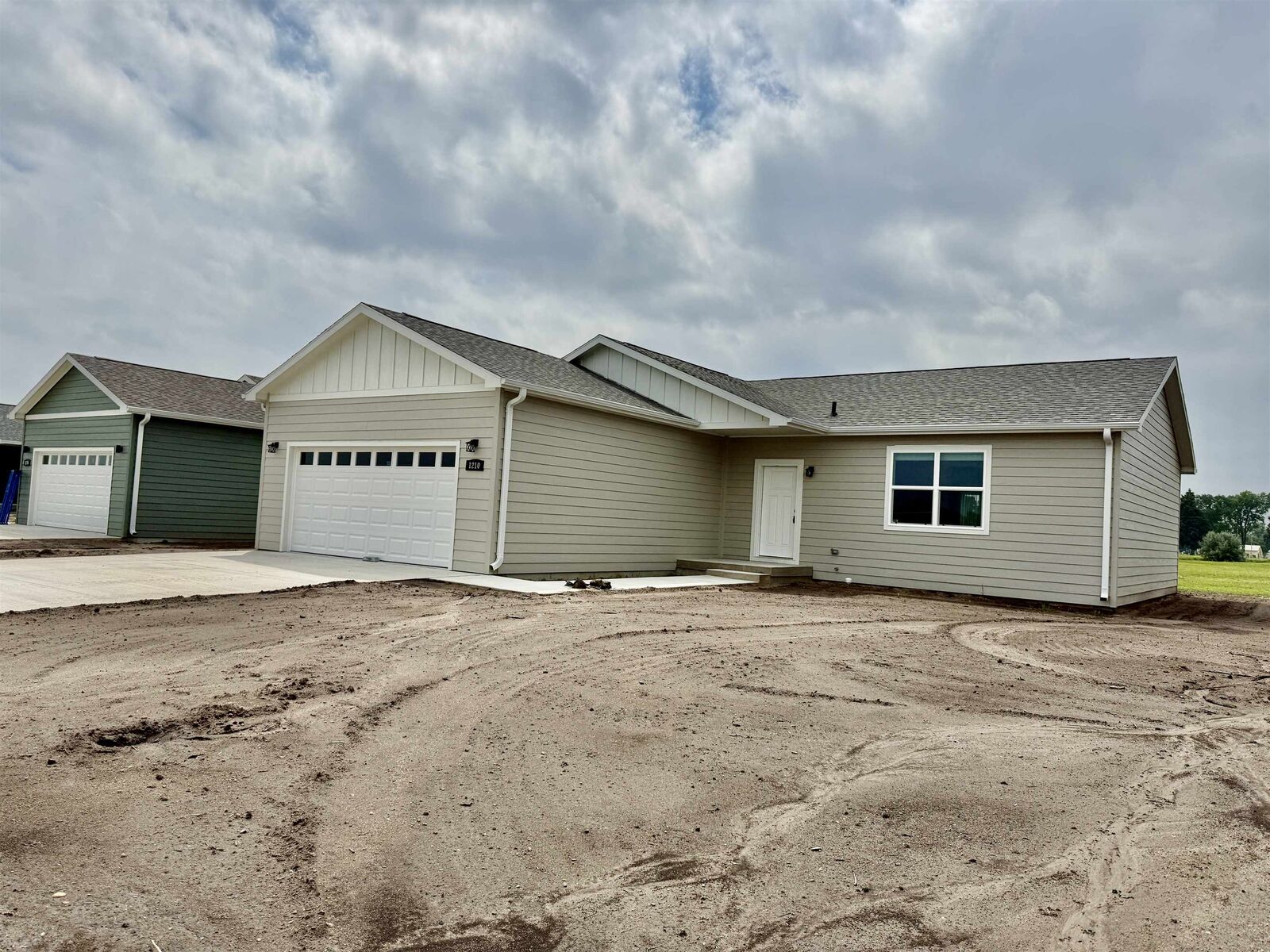 Property Photo:  1210 W 16th  NE 69101 