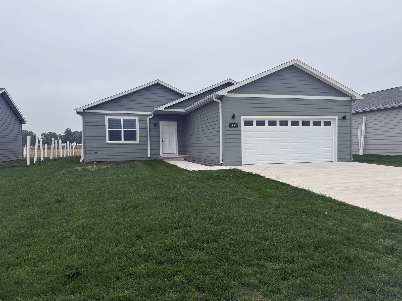 Property Photo: 1206 W 15th NE 69101