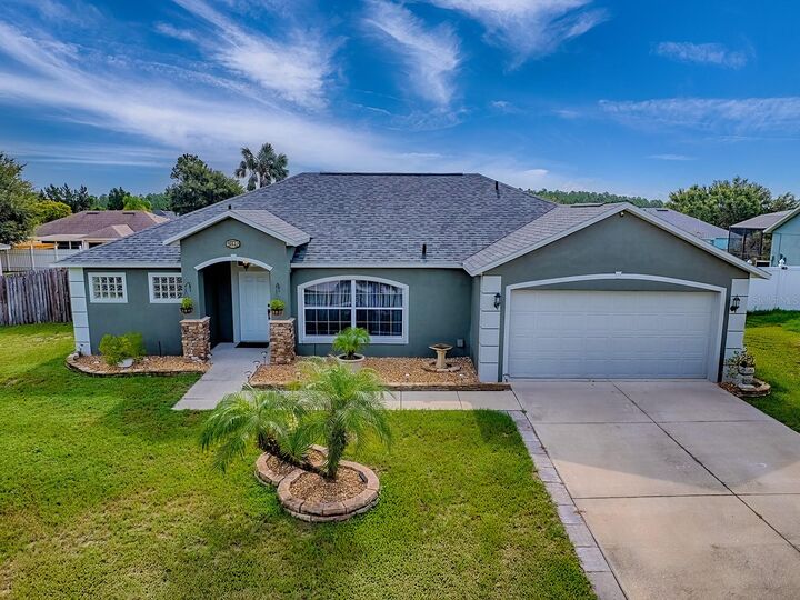 Property Photo:  10633 Cedar Forest Circle  FL 34711 