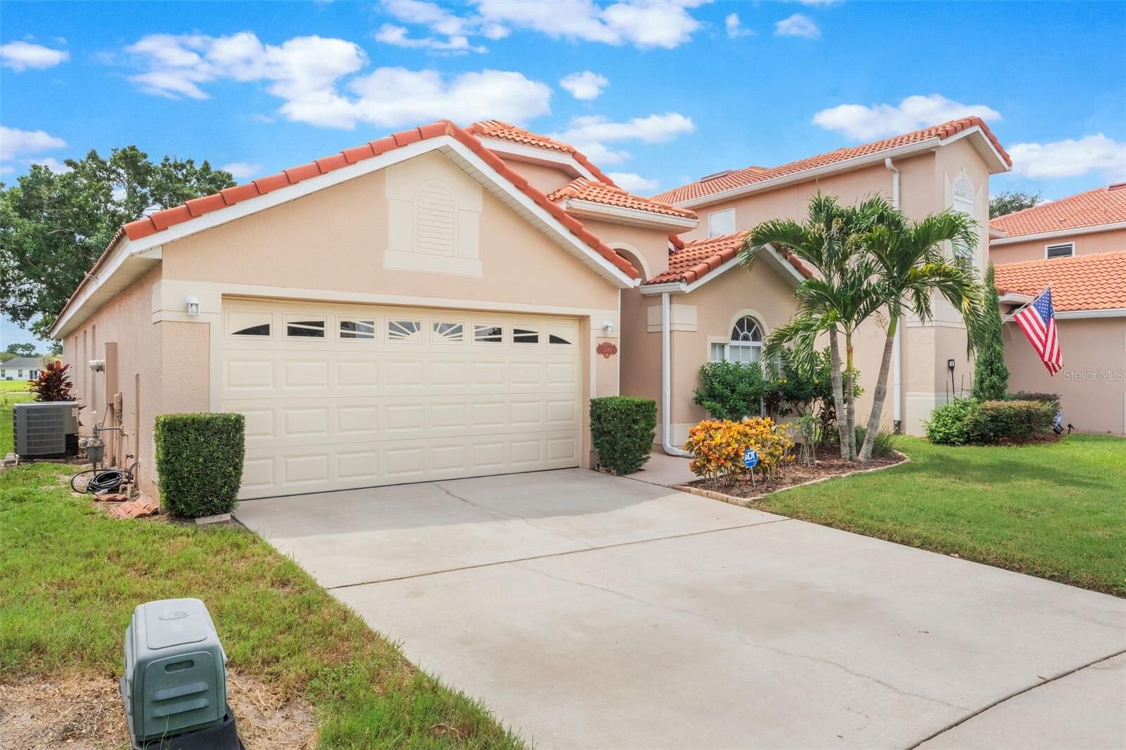 Property Photo:  5389 Watervista Drive  FL 32821 