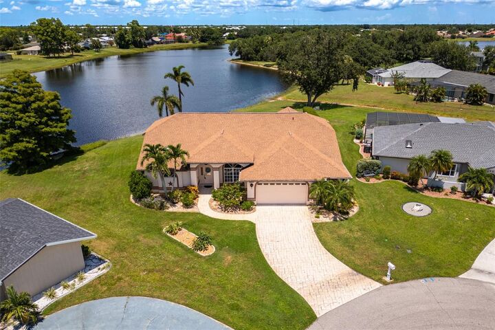 Property Photo: 2335 Malaya Court FL 33983