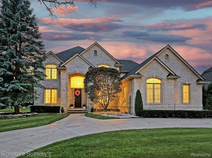 55397 Apple Lane  Shelby Twp MI 48316 5348 photo