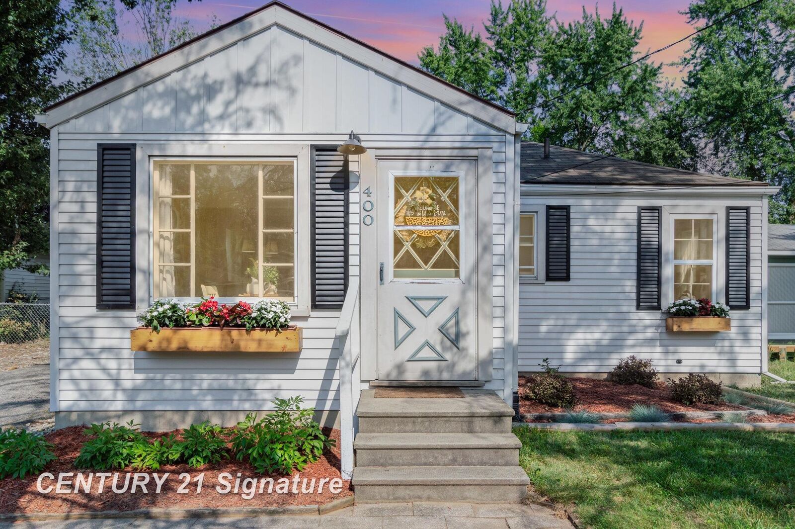Property Photo:  400 Longview Street  MI 48642 