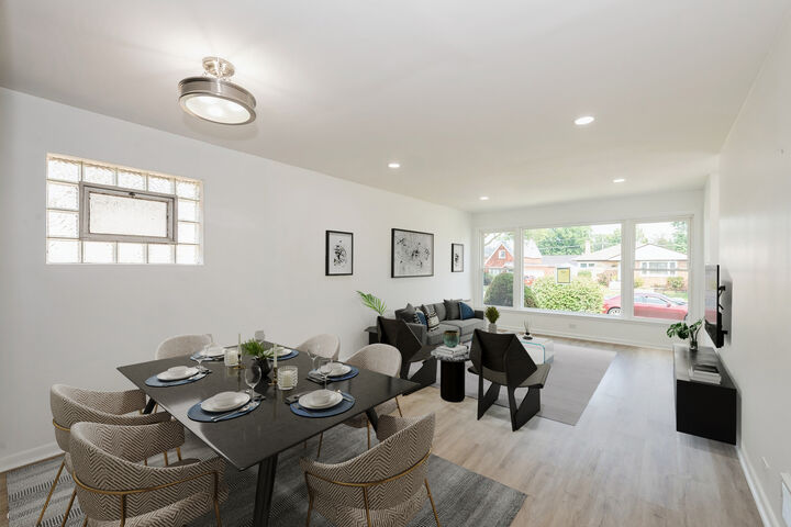Property Photo:  1864 Buckingham Avenue  IL 60154 