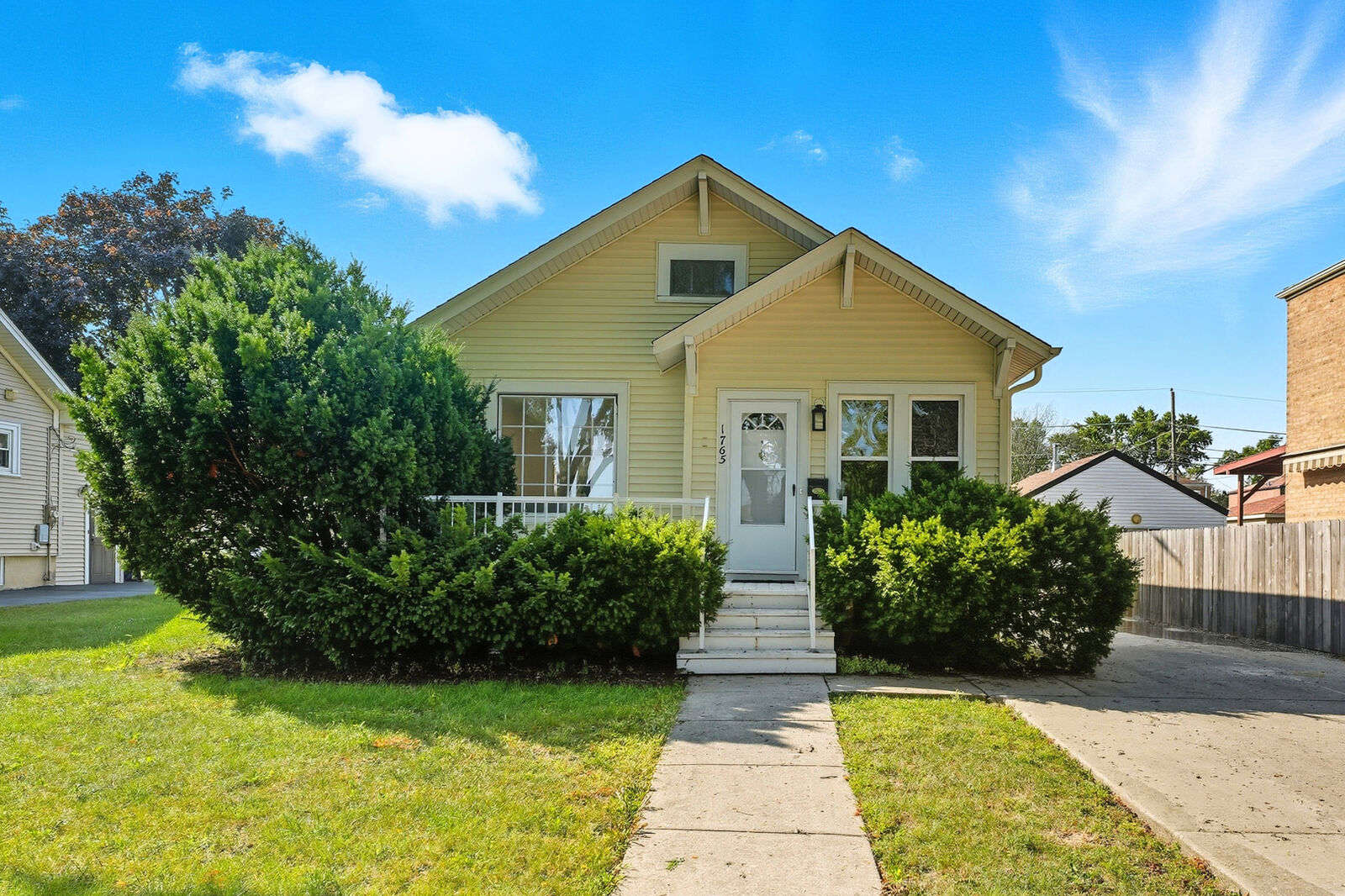 Property Photo:  1765 Prospect Avenue  IL 60018 