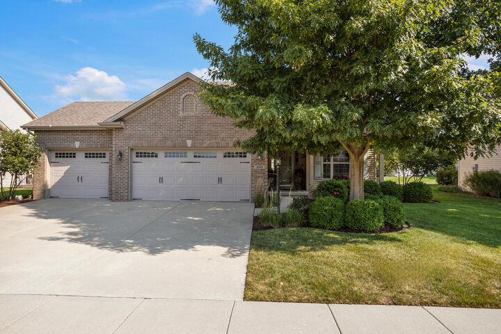 Property Photo: 4712 Watermark Drive IL 61822