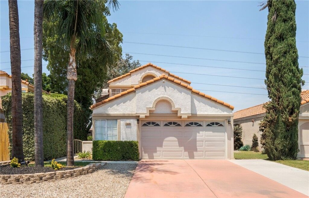 Property Photo:  11870 Perlita Place  CA 92337 