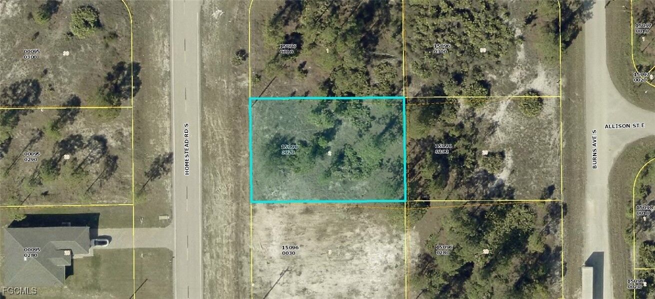 Property Photo: 827 Homestead Road S FL 33974