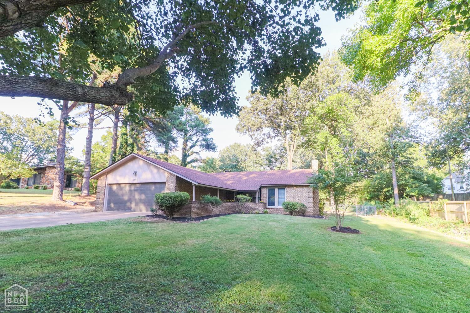 Property Photo: 208 Cater Drive AR 72405