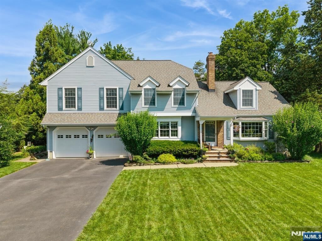 Property Photo:  76 Mountain Avenue  NJ 07444 