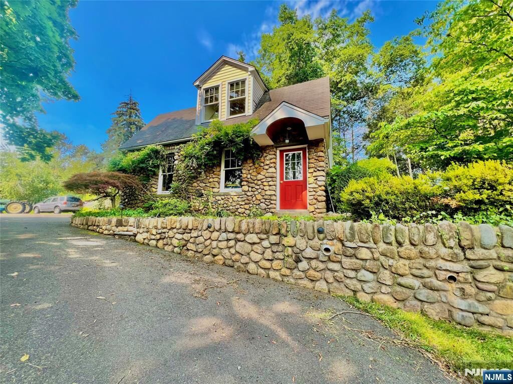 Property Photo:  200 Rea Avenue Extension  NJ 07506 