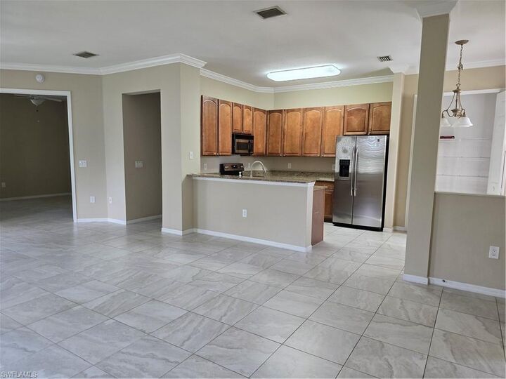Property Photo:  1020 Peggy Cir 101  FL 34113 