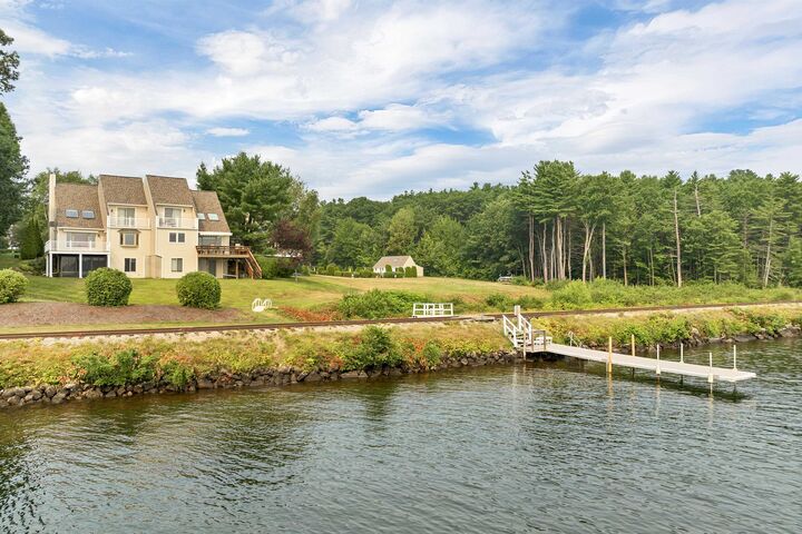 Property Photo:  84 Starboard Way  NH 03246 