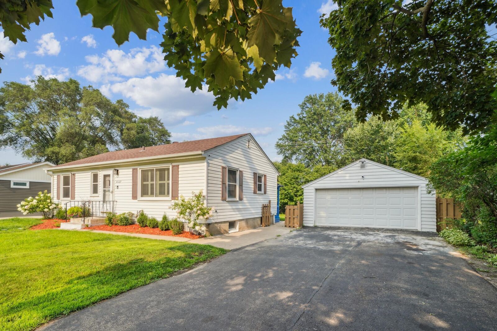 Property Photo: 8537 Stevens Avenue S MN 55420
