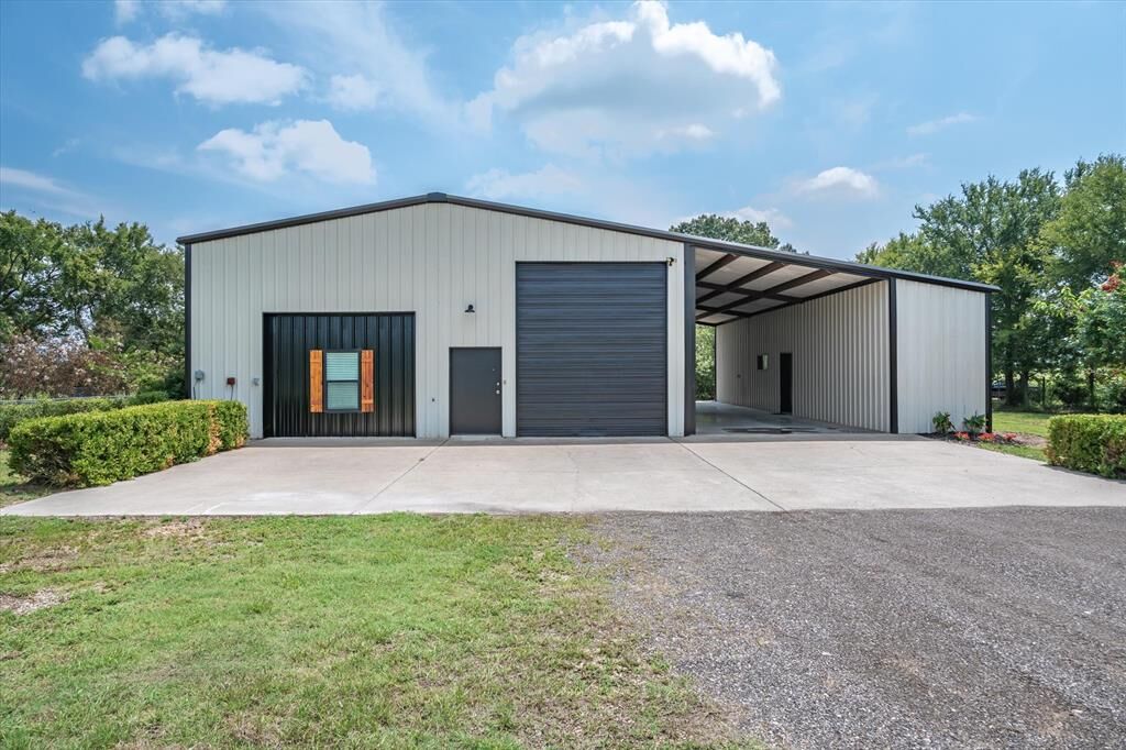 Property Photo: 2839 Vz County Road 4511 TX 75754