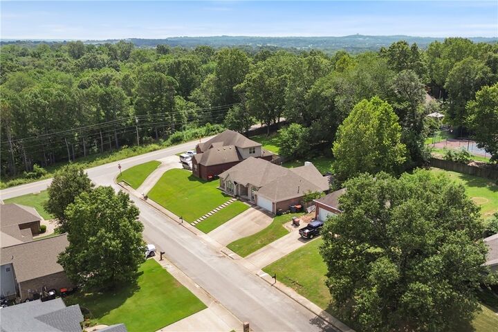 Property Photo:  507 E Andrew Avenue  AR 72764 