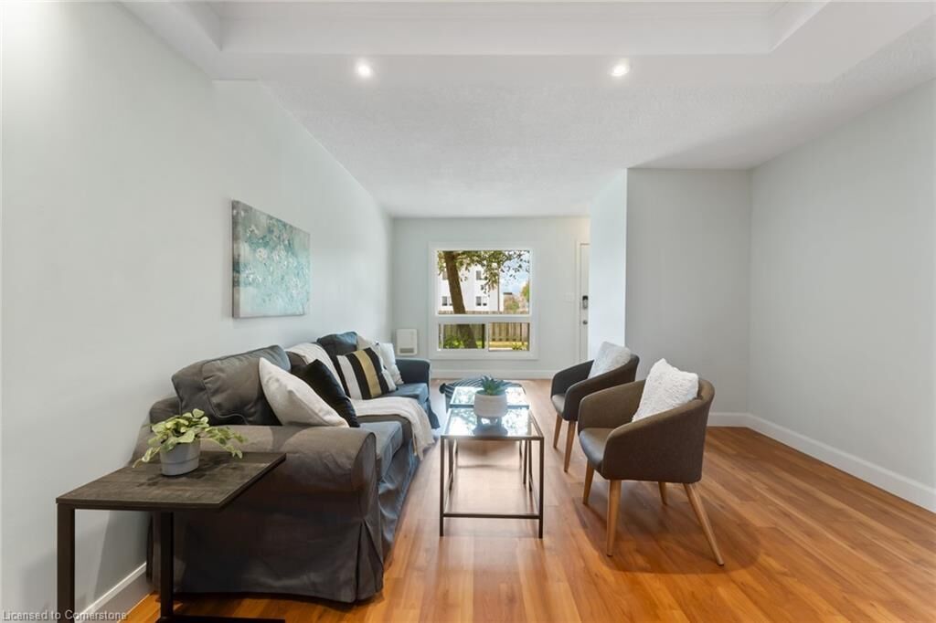 Property Photo: 8646 Willoughby Drive 10 ON L2G 6X7