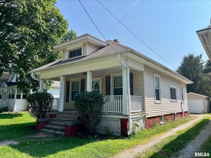 Property Photo: 95 Phillips Street IL 61401