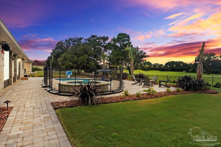 Property Photo: 7191 Apples Way FL 32566