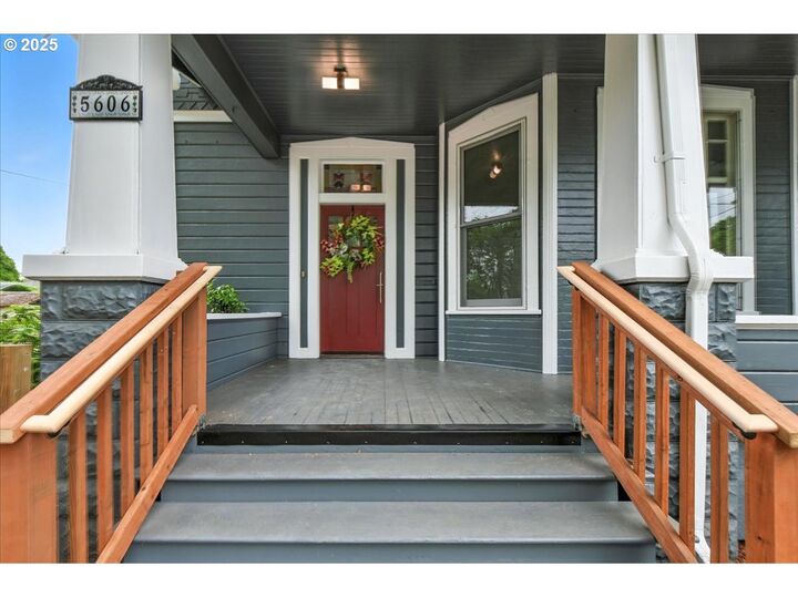 Property Photo: 5606 N Maryland Ave OR 97217
