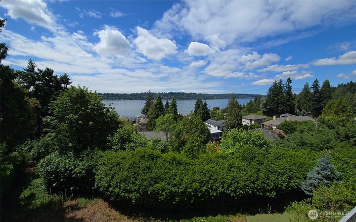 Property Photo:  13461  64th Place NE  WA 98034 