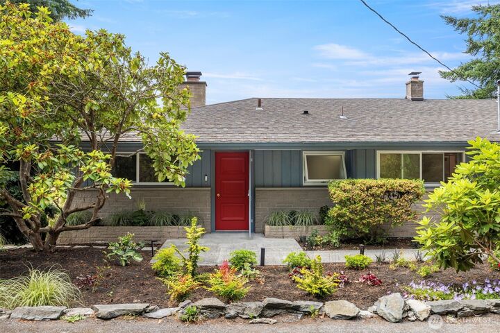 Property Photo: 118 Highland Drive WA 98225