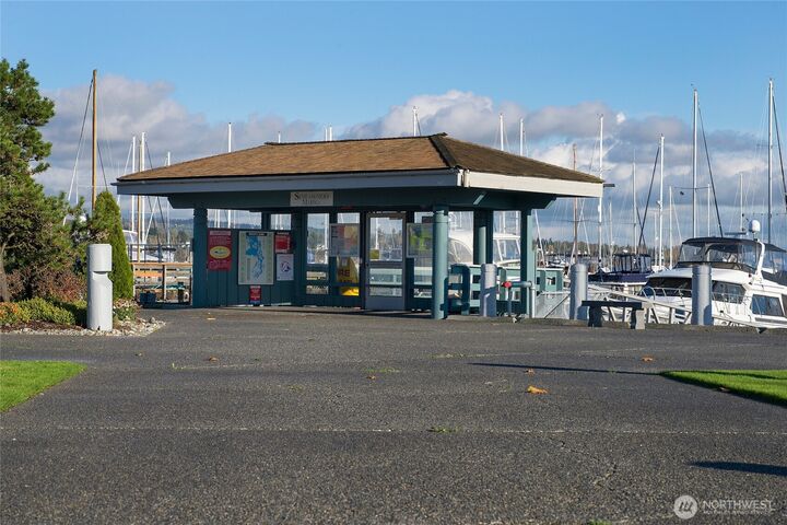 Property Photo:  9540  Semiahmoo Parkway M5  WA 98230 
