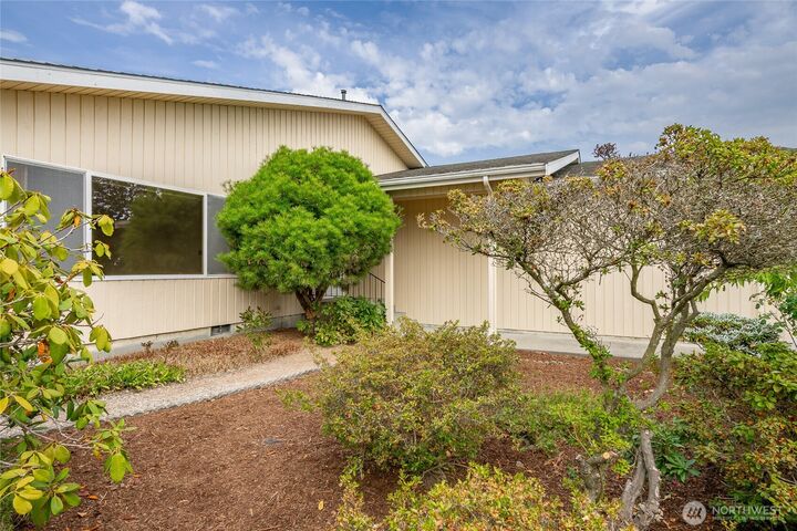 5502  Salish Road  Blaine WA 98230 photo