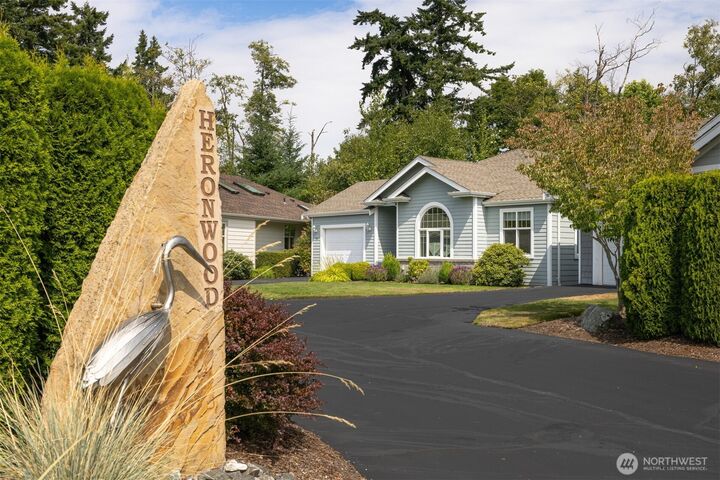 504  Creekbend Lane  Bellingham WA 98226 photo