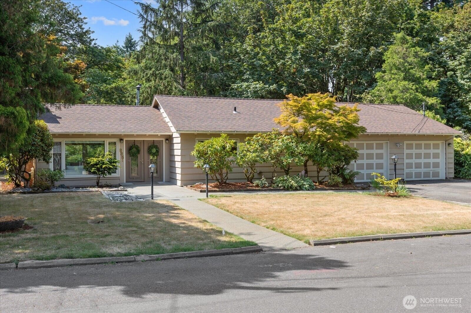 Property Photo: 835 SW Marine View Circle WA 98166