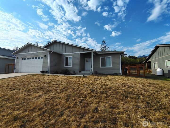 Property Photo:  1428  Rook Dr  WA 98362 