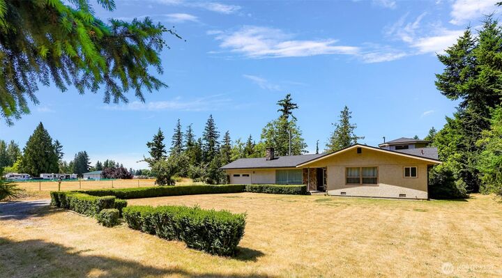 Property Photo: 7399 N Enterprise Road WA 98248