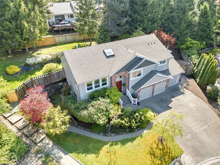 Property Photo: 9418 NE Tidal Court WA 98110