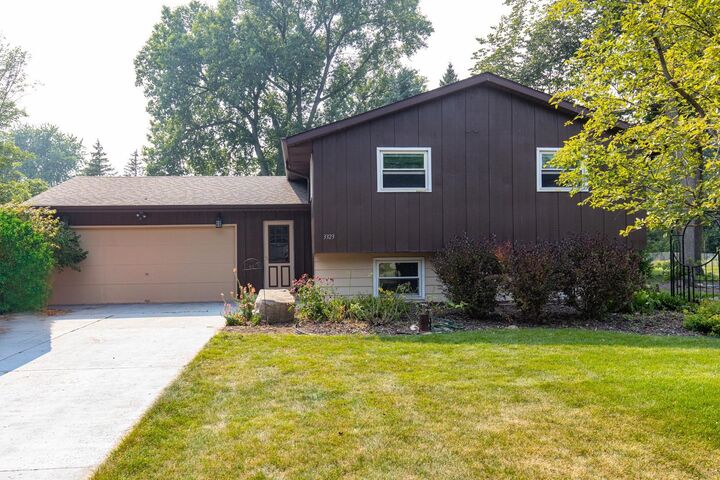 Property Photo: 3323 N Morrison Street WI 54911