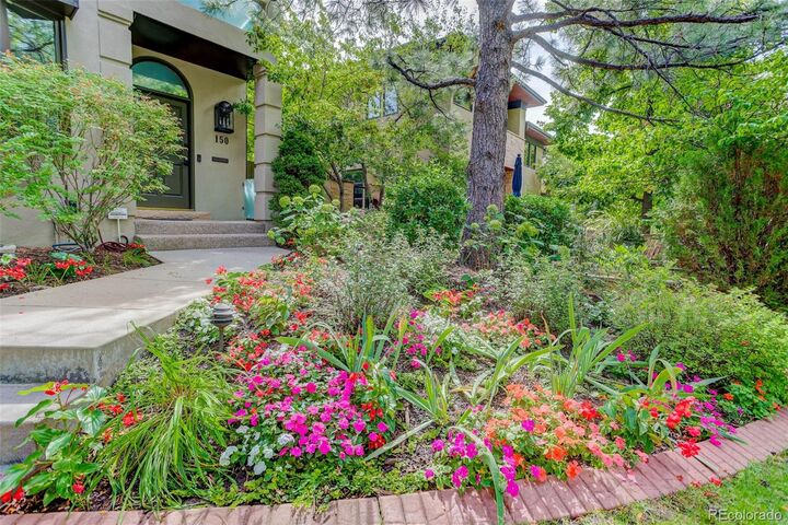 Property Photo:  150 Monroe Street  CO 80206 