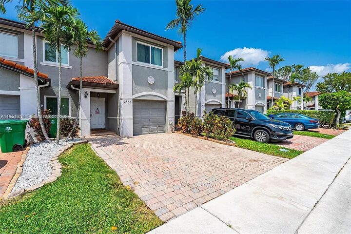 Property Photo: 2888 SW 129th Ave FL 33027