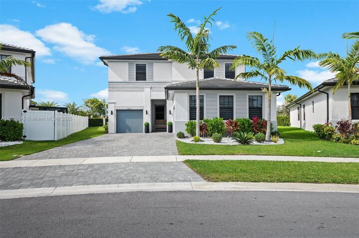 Property Photo:  17577 SW 41st St  FL 33029 