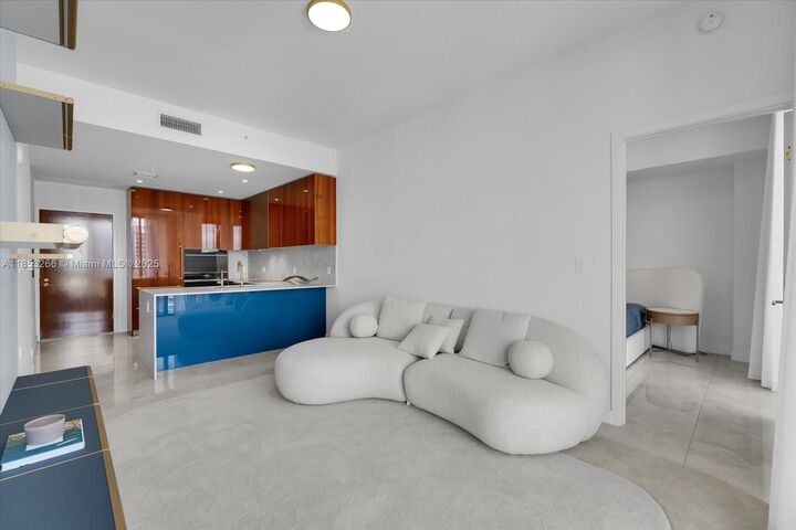 Property Photo:  2678 Tigertail Ave 1503  FL 33133 