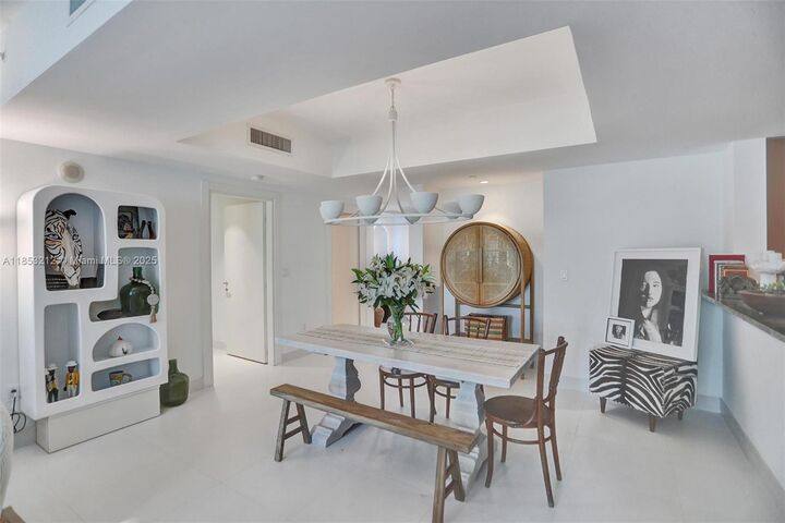 Property Photo:  2627 S Bayshore Dr 506  FL 33133 