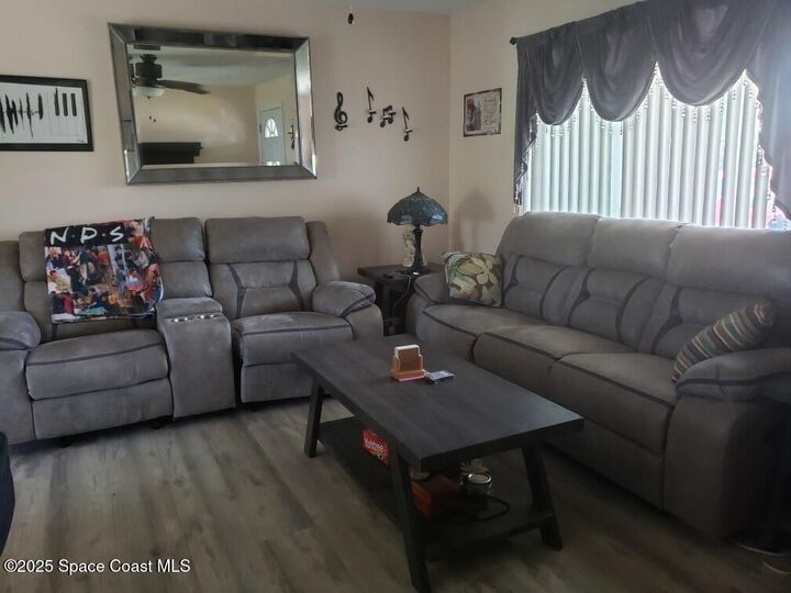 Property Photo:  50 N Lee Court  FL 32952