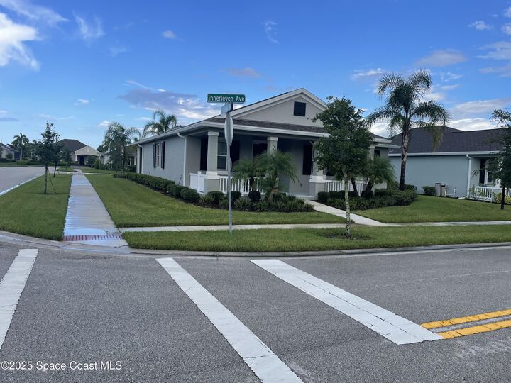 Property Photo: 1495 Bruntsfield Terrace FL 32966
