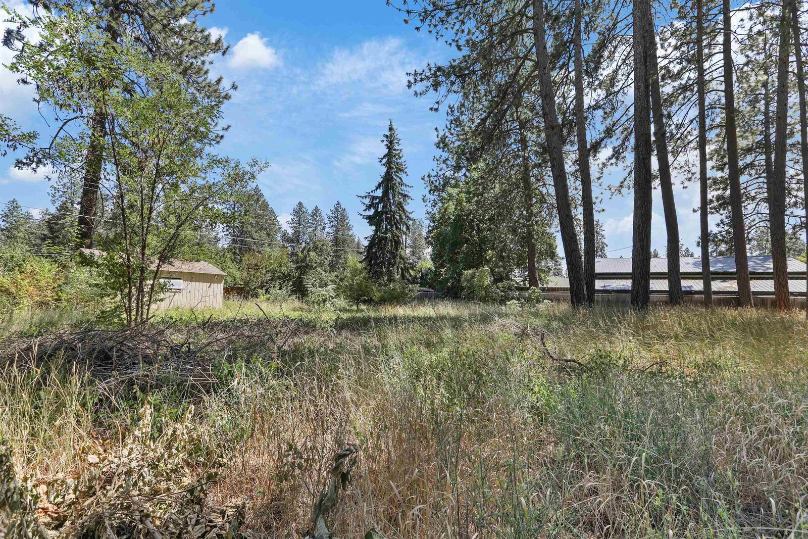 Property Photo: 4511 S Hogan St WA 99223