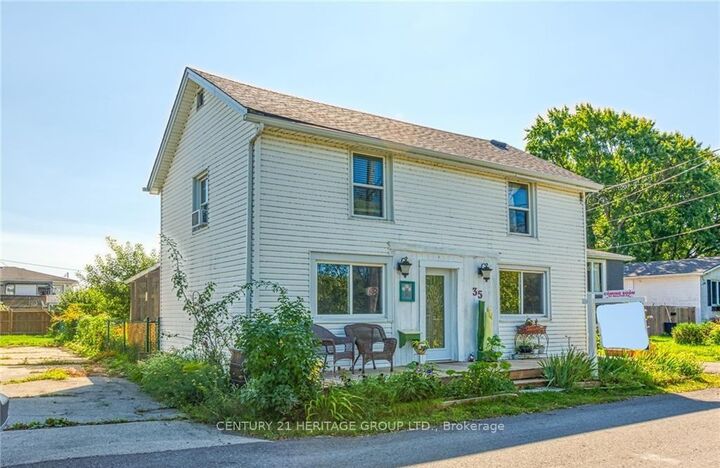 Property Photo: 35 Canal Bank Road ON L3K 2M6