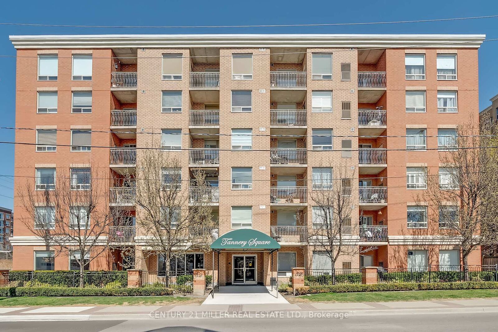 Property Photo:  32 Tannery Street 608  ON L5M 6T6 