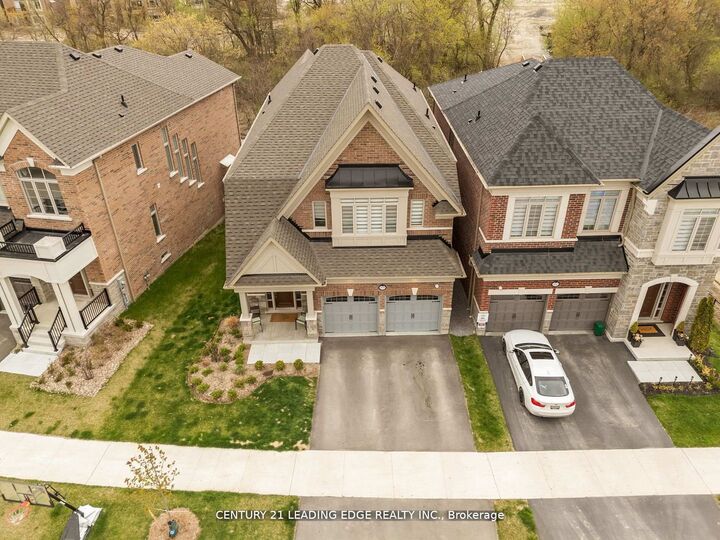Property Photo:  89 Deer Ridge Crescent  ON L1P 0T2 