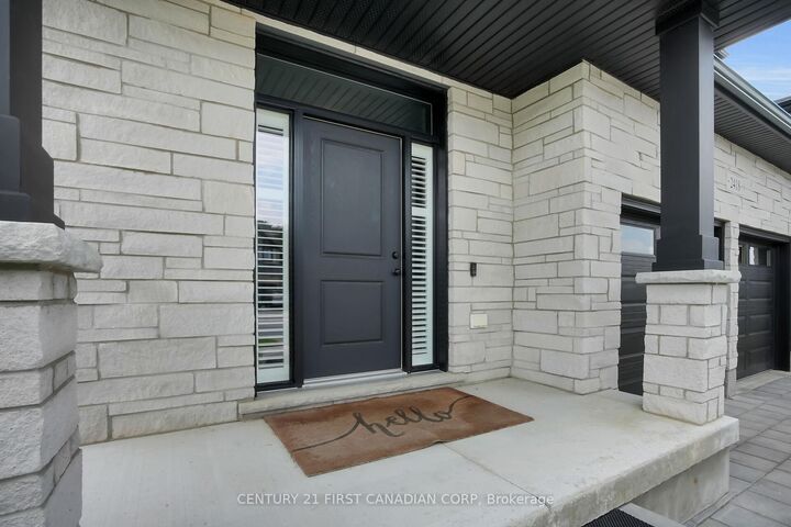 Property Photo: 2418 Tokala Trail ON N6G 0V6
