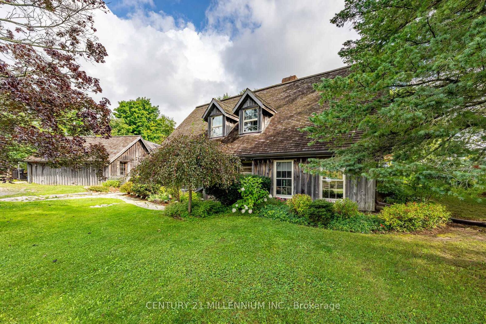 Property Photo:  20909 Shaws Creek Road  ON L7K 1L7 