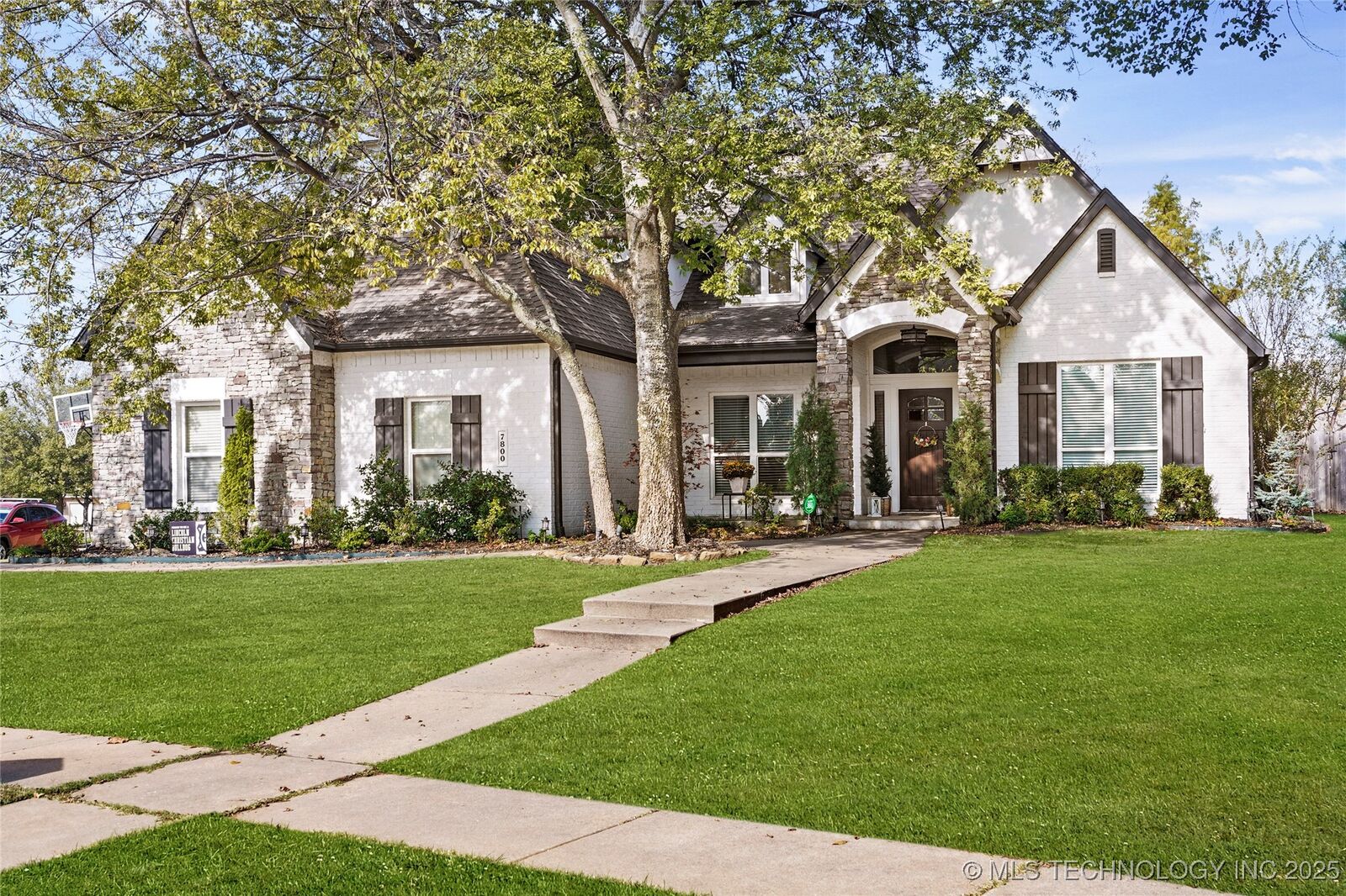 Property Photo:  7800 E El Paso Street  OK 74014 